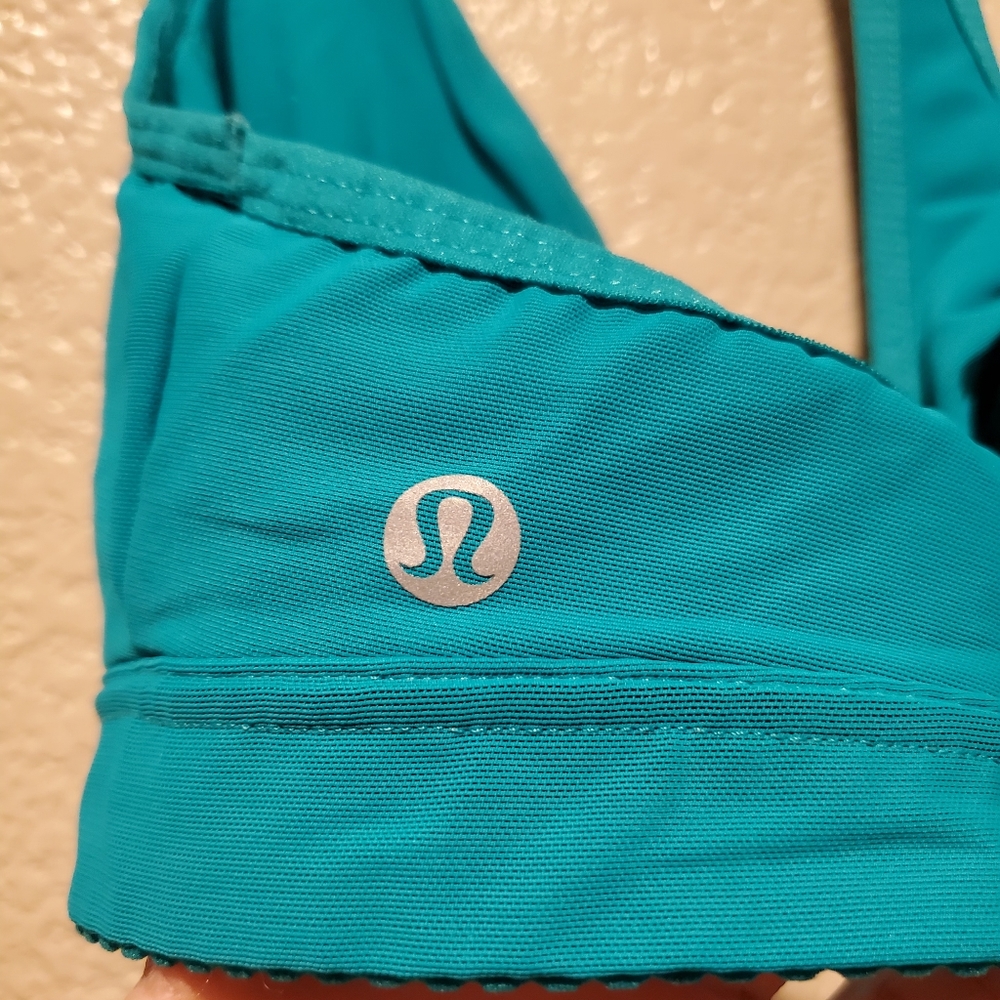 Lululemon bra - Picture 3 of 5